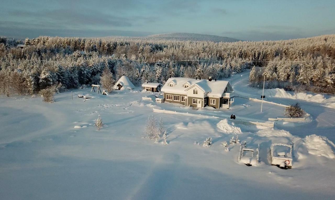 Miekojaervi Resort Пело Екстериор снимка