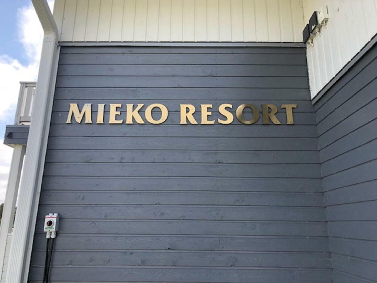 Miekojaervi Resort Пело Екстериор снимка