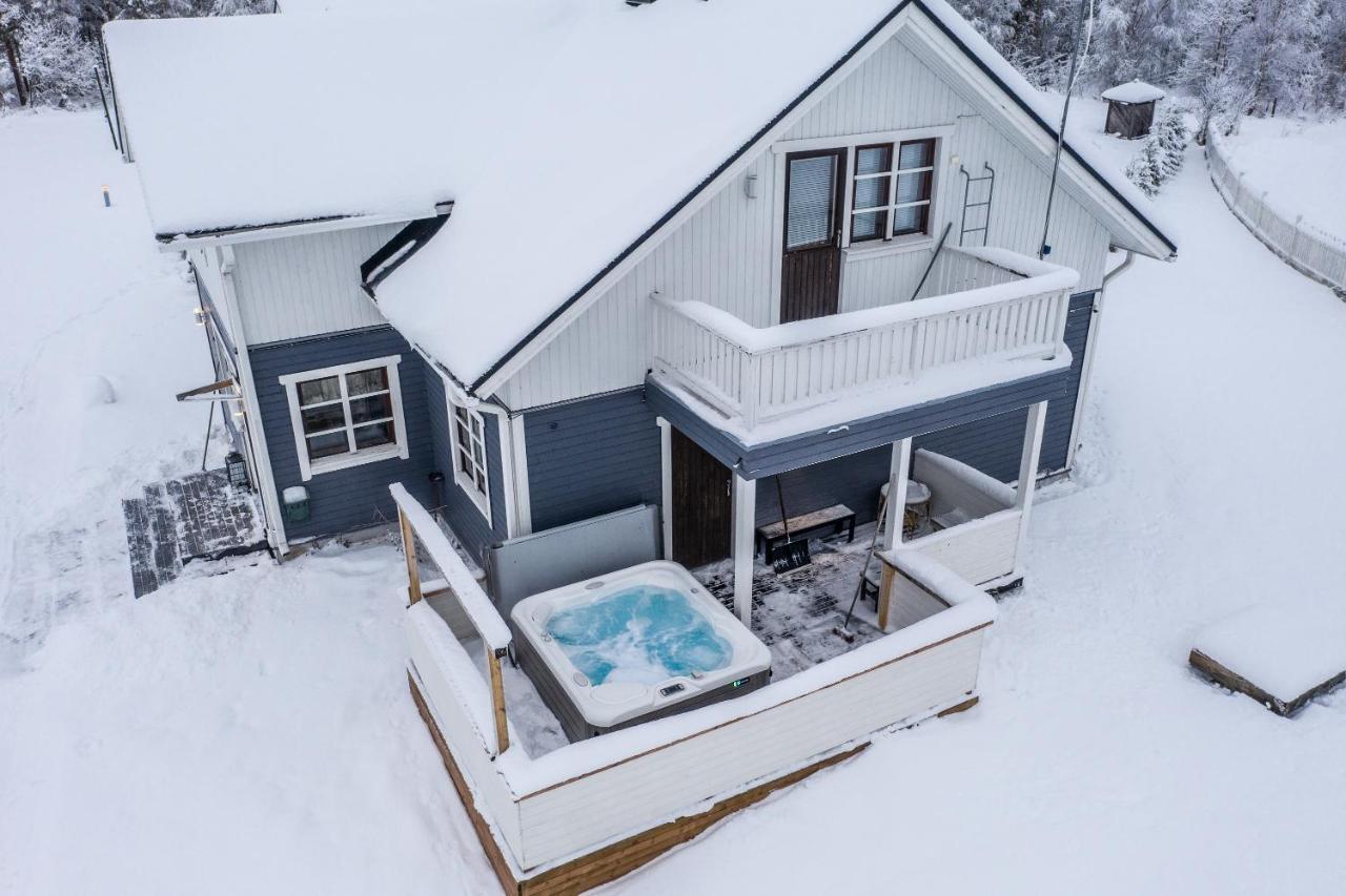 Miekojaervi Resort Пело Екстериор снимка
