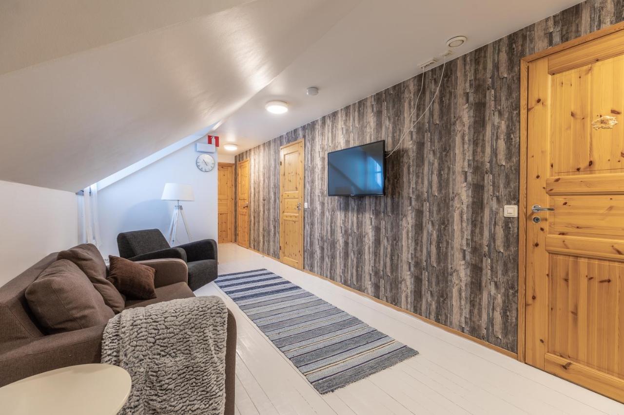 Miekojaervi Resort Пело Екстериор снимка